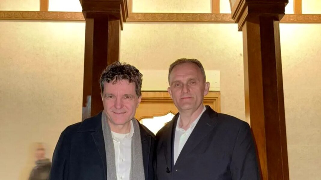 presedintele-nicusor-dan-a-mers,-fara-sa-anunte,-la-o-manastire.-dupa-slujba-s-a-fotografiat-cu-un-lider-psd