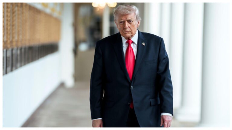 trump-se-afla-in-fata-unei-alegeri-dificile:-escaladarea-conflictului-sau-negocierea-(analisti)