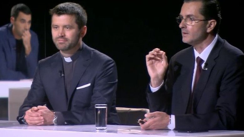 inteligenta-artificiala,-intre-bine-si-rau.-vasile-banescu:-„este-un-instrument-perfect-neutru”,-francisc-dobos:-„sa-nu-o-divinizam”