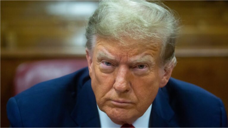 donald-trump-ameninta-china-cu-consecinte-daca-ajuta-militar-iranul:-„vom-impune-tarife-vamale-de-50%”