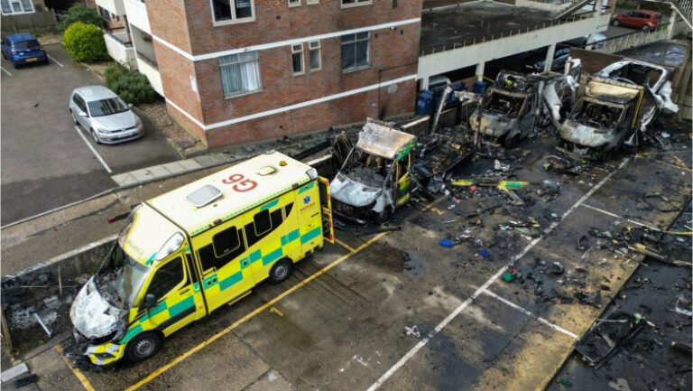 o-noua-campanie-de-„razboi-hibrid-in-stil-rusesc”:-ce-grup-misterios-a-revendicat-seria-recenta-de-atacuri-cu-bomba-in-europa