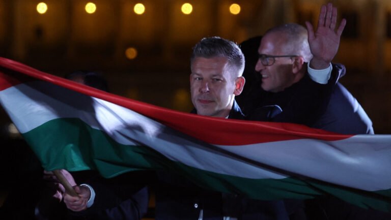 democratii-americani-se-bucura-de-victoria-lui-peter-magyar.-ei-vad-infrangerea-lui-orban-ca-pe-un-avertisment-pentru-trump