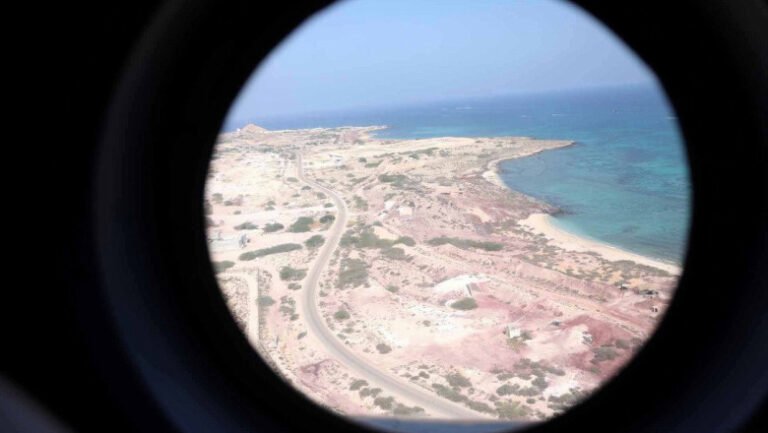 parisul-si-londra-vor-organiza-o-„conferinta”-in-vederea-unei-„misiuni-multinationale-de-mentinere-a-pacii”-in-stramtoarea-ormuz