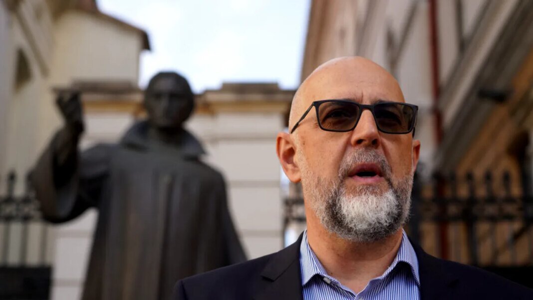 peter-magyar-a-vorbit-cu-kelemen-hunor.-urmeaza-o-intalnire-la-budapesta