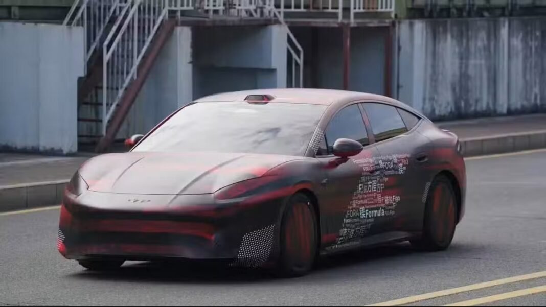 fang-cheng-bao-ataca-piata-sedanurilor-de-lux-la-salonul-auto-de-la-beijing