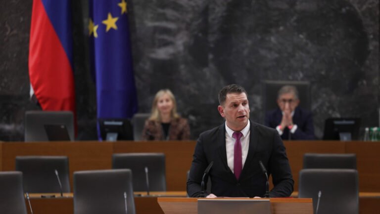 presedintele-parlamentului-dintr-o-tara-ue-propune-un-referendum-pentru-iesirea-din-nato.-planuieste-o-vizita-la-moscova