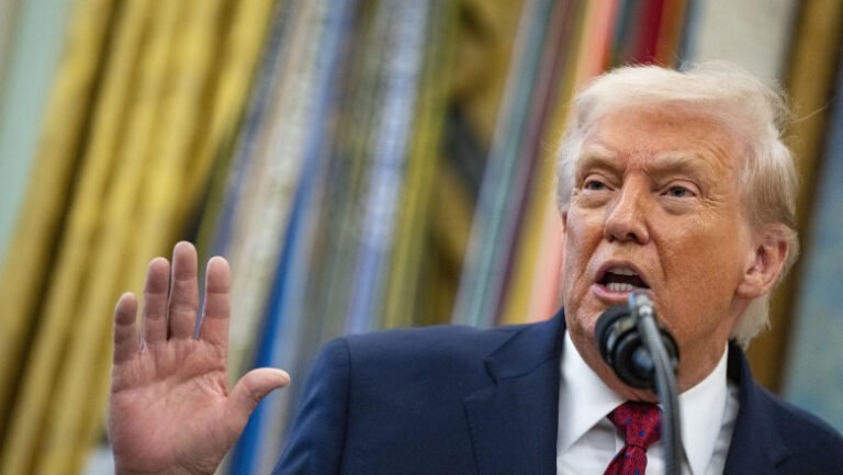 „blockade,-blockade”:-diplomatia-iraniana-isi-bate-joc-de-donald-trump-cu-o-parodie-a-piesei-„voyage,-voyage”