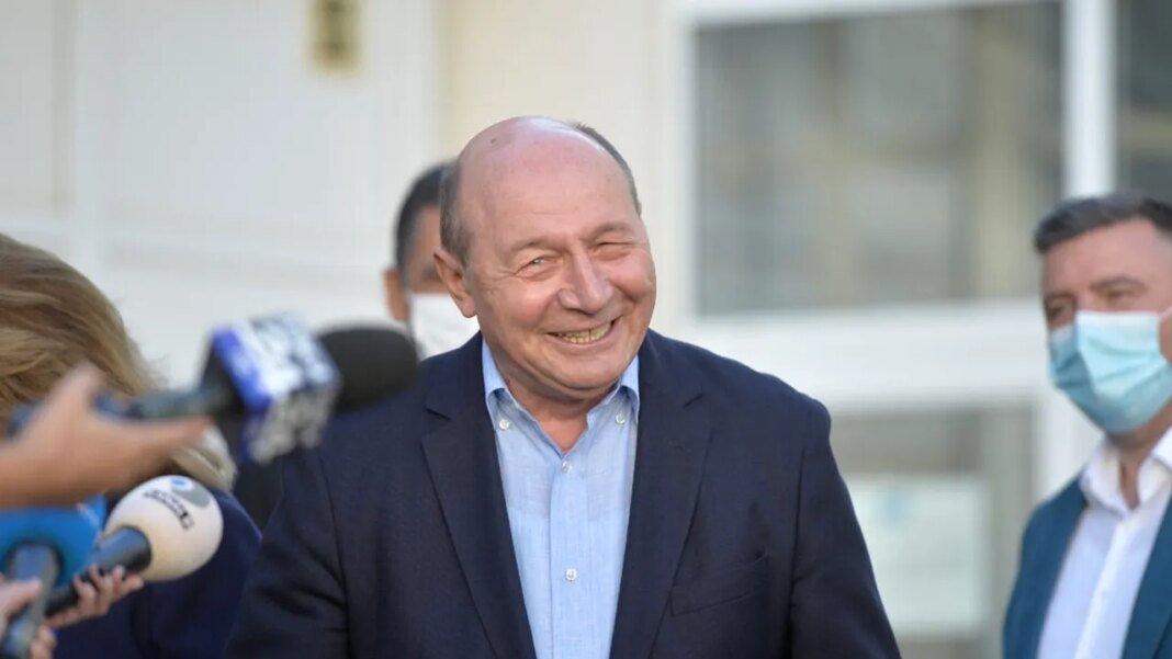 este-posibil-un-personaj-politic-ca-peter-magyar-in-romania?-ce-spune-traian-basescu este-posibil-un-personaj-politic-ca-peter-magyar-in-romania?-ce-spune-traian-basescu