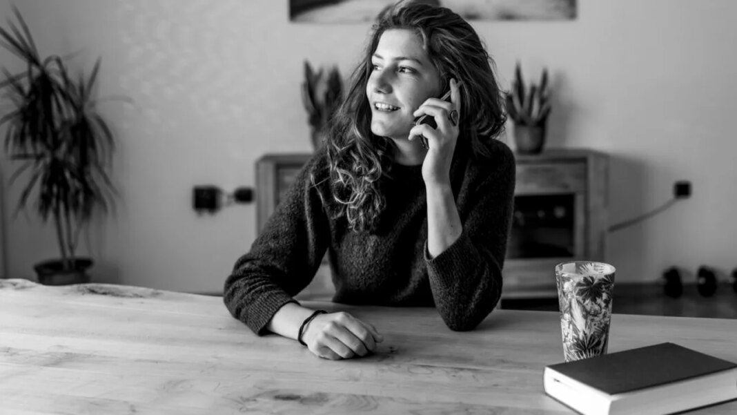 trucuri-eficiente-prin-care-iti-poti-face-telefonul-vechi-sa-functioneze-ca-in-prima-zi trucuri-eficiente-prin-care-iti-poti-face-telefonul-vechi-sa-functioneze-ca-in-prima-zi