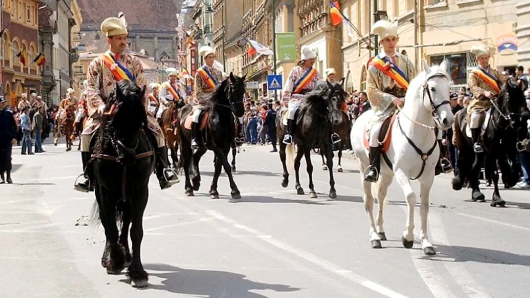 brasovul-se-pregateste-pentru-parada-junilor.-restrictii-de-circulatie-pe-traseu brasovul-se-pregateste-pentru-parada-junilor.-restrictii-de-circulatie-pe-traseu