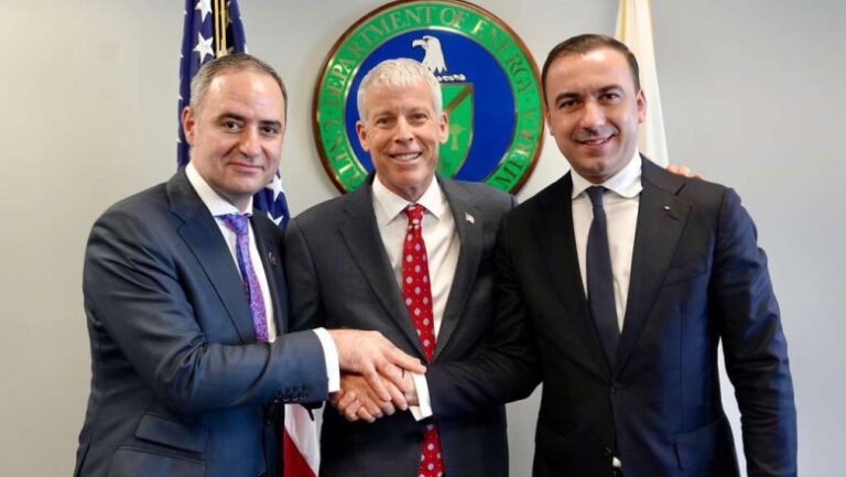 bogdan-ivan,-dupa-intalnirea-cu-omologul-sau-american:-romania-a-obtinut-500-milioane-de-dolari-pentru-infrastructura-de-gaze-naturale