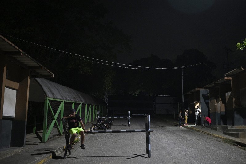 venezuela-elibereaza-zeci-de-detinuti-politici,-sub-presiunea-sua.-aproximativ-500-raman-in-inchisoare