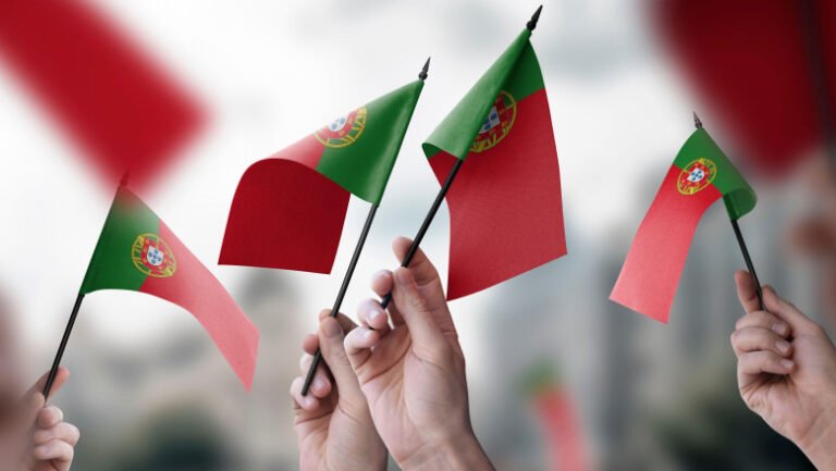 manifestatie-cu-mii-de-participanti-la-lisabona:-portughezii-sunt-nemultumiti-de-reforma-codului-muncii