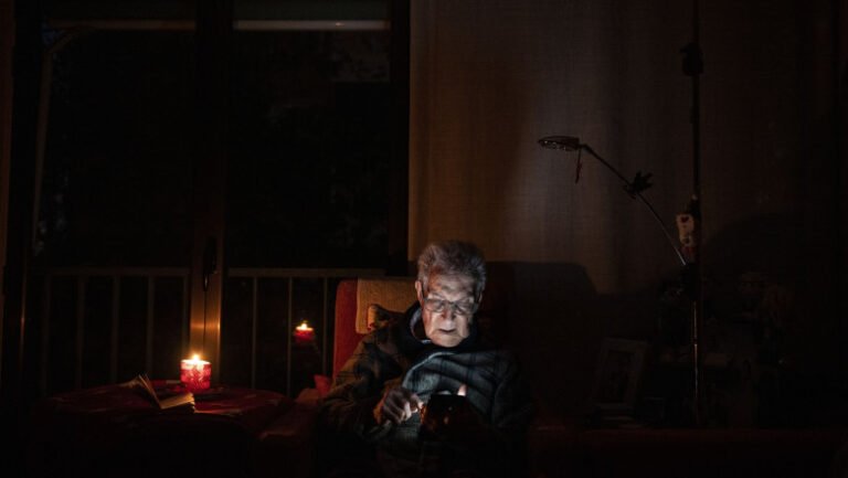 autoritatea-spaniola-pentru-concurenta,-primele-concluzii-in-legatura-cu-pana-de-curent-de-acum-un-an.-ce-s-a-intamplat-in-aprilie-2025