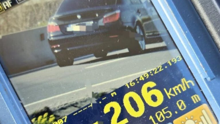 sofer-prins-cand-circula-cu-206-km/h-pe-un-drum-national.-politia:-„unii-au-impresia-ca-soselele-sunt-piste-de-decolare”