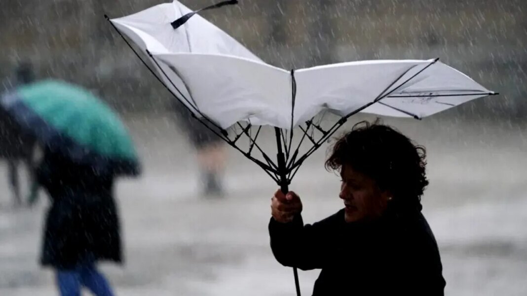 avertizare-anm.-ploi-torentiale-si-vant-puternic-in-mai-multe-zone-din-tara,-pana-sambata-seara