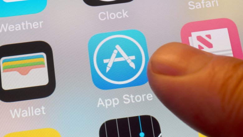 scandal-in-jurul-gigantilor-tech:-aplicatii-ai-care-„vad-dincolo-de-haine”-au-ajuns-in-magazinele-oficiale