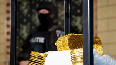 coif de aur cotofenesti bratari dacice