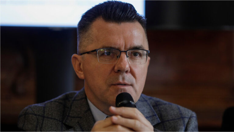 aur-conditioneaza-sprijinul-pentru-un-nou-executiv.-dungaciu:-nu-ne-asumam-guvernarea-decat-cu-un-premier-pe-care-il-decidem-noi