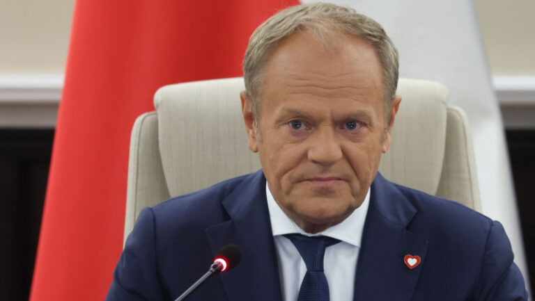 premierul-polonez-nu-vrea-o-alianta-„in-genunchi”-cu-sua.-„securitatea-transatlantica-depinde-de-increderea-reciproca”