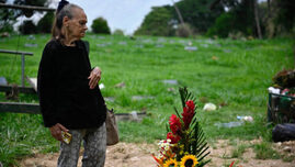 poveste-sfasietoare-in-venezuela:-o-femeie-a-murit-dupa-ce-a-aflat-ca-fiul-ei-a-pierit-in-inchisoare.-a-incercat-un-an-sa-l-elibereze