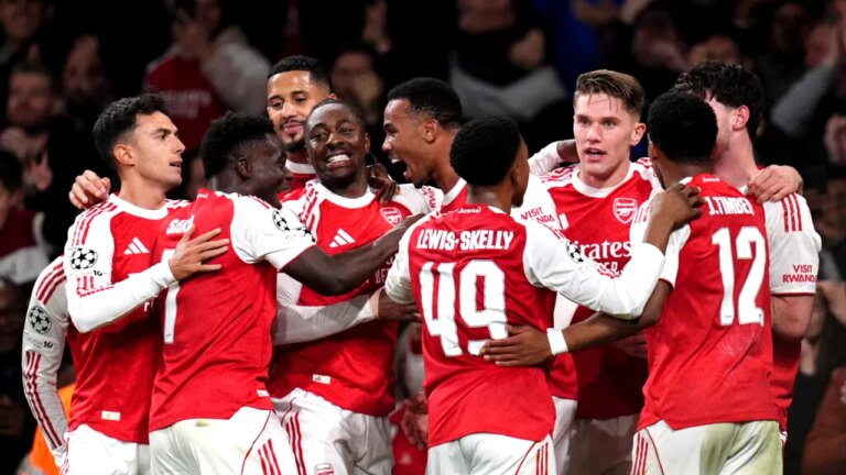 arsenal-londra-isi-asigura-titlul-in-premier-league,-primul-dupa-o-pauza-de-22-de-ani,-in-urma-remizei-dintre-manchester-city-si-bournemouth