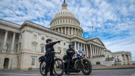 politisti-de-la-capitoliu-cer-in-instanta-blocarea-fondului-de-1,8-miliarde-de-dolari-creat-de-trump