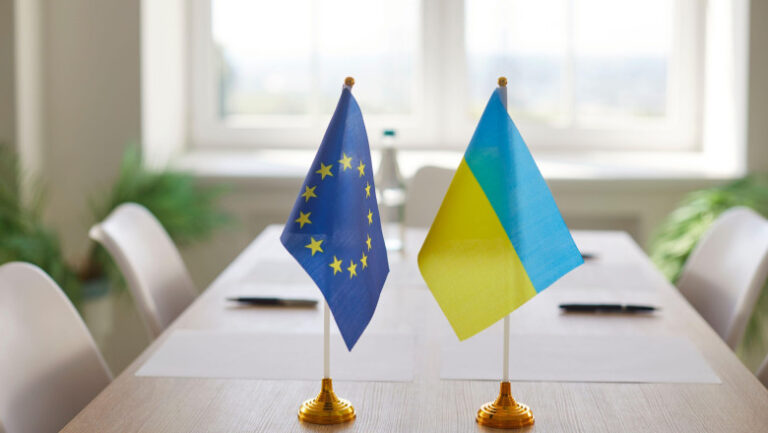 ajutorul-de-90-de-miliarde-de-euro-pentru-ucraina-nu-vine-gratuit:-conditiile-puse-de-bruxelles-pentru-eliberarea-primei-transe
