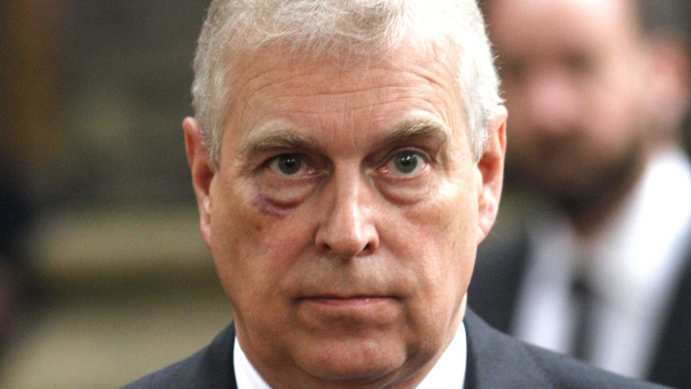 dosarele-epstein:-fostul-print-andrew,-fratele-regelui-charles,-este-anchetat-in-marea-britanie-pentru-posibile-infractiuni-sexuale dosarele-epstein:-fostul-print-andrew,-fratele-regelui-charles,-este-anchetat-in-marea-britanie-pentru-posibile-infractiuni-sexuale