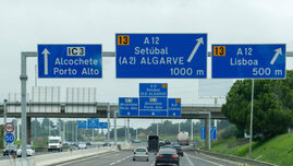 caz-tulburator:-doi-copii,-de-3-si-5-ani,-au-fost-abandonati-de-mama-lor-pe-o-sosea-in-portugalia.-le-a-lasat-biscuiti,-nu-si-acte