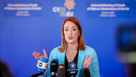 „ue-trebuie-sa-tina-pasul-cu-ucraina”:-apelul-robertei-metsola-catre-liderii-europeni.-ce-spune-despre-aderarea-republicii-moldova