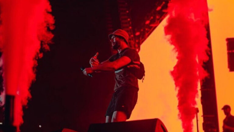cine-este-max-korzh,-rapper-ul-din-belarus-care-aduce-zeci-de-mii-de-straini-la-bucuresti.-a-fost-declarat-persona-non-grata-la-kremlin
