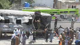 atac-asupra-unui-tren-din-pakistan:-cel-putin-29-de-oameni-au-murit-si-peste-100-au-fost-raniti-in-explozie