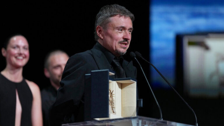 maia-sandu-il-felicita-pe-cristian-mungiu-pentru-al-doilea-sau-trofeu-palme-d’or-la-cannes:-„e-o-mare-bucurie”