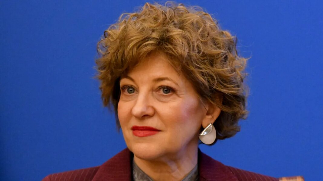 oana-gheorghiu-acuza-„fabrica-de-copy-paste”-din-companiile-de-stat:-„un-singur-plan-copiat-de-patru-ori,-indiferent-de-context-si-specificitati” oana-gheorghiu-acuza-„fabrica-de-copy-paste”-din-companiile-de-stat:-„un-singur-plan-copiat-de-patru-ori,-indiferent-de-context-si-specificitati”