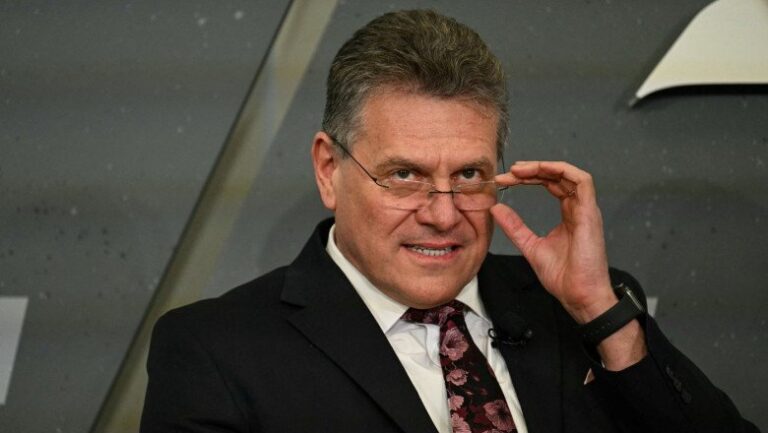 Comisarul pentru comerț, Maros Sefcovic, îndemn pentru țările UE: „Nu supraîncărcați” acordul cu SUA lansând cerințe suplimentare