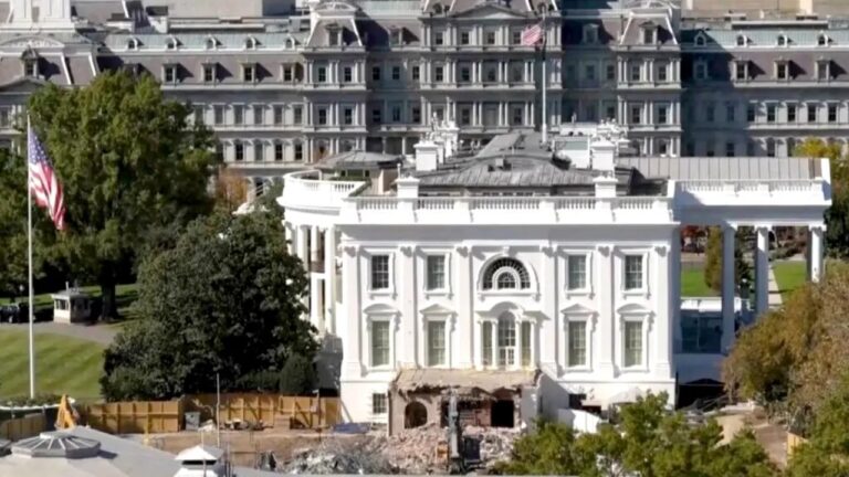 Curtea de Apel permite continuarea construcției sălii de bal de la Casa Albă