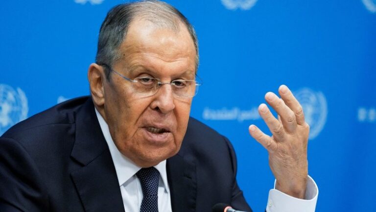 Lavrov spune că a venit momentul unor discuţii cu SUA și lansează săgeți spre NATO: „Nu este în cea mai bună formă”
