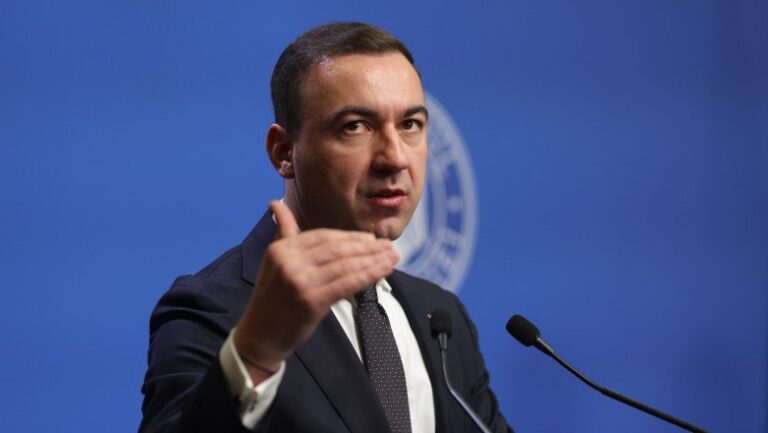 Bogdan Ivan, atac la Oana Gheorghiu privind listarea companiilor: „Nu are nimic în comun cu dezvoltarea capacităţilor de producţie”