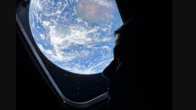 Ce simți când vezi Pământul din spaţiu. Mărturiile astronauţilor misiunii Artemis 2