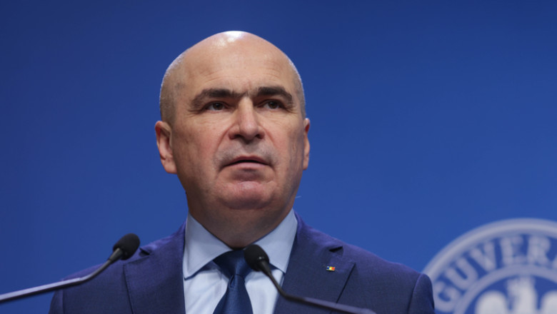 bolojan:-„l-am-mandatat-pe-ministrul-pislaru-sa-negocieze-cu-comisia-europeana-cresterea-esalonata-a-salariilor-demnitarilor”