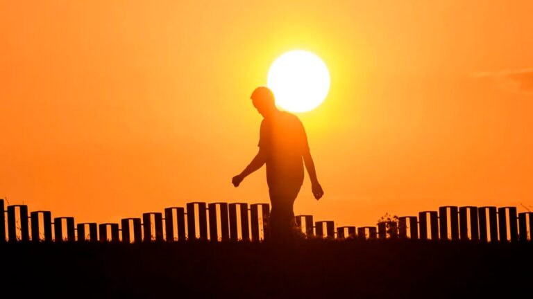 Raport: Valuri de căldură fără precedent în aproape toată Europa, în 2025. Expert: Schimbările climatice sunt realitatea noastră actuală