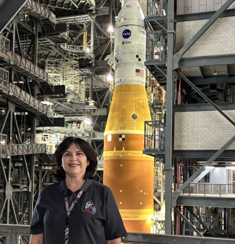 nasa-vrea-baza-permanenta-pe-luna-pana-in-2032.-blue-origin-si-spacex,-implicate-in-proiect