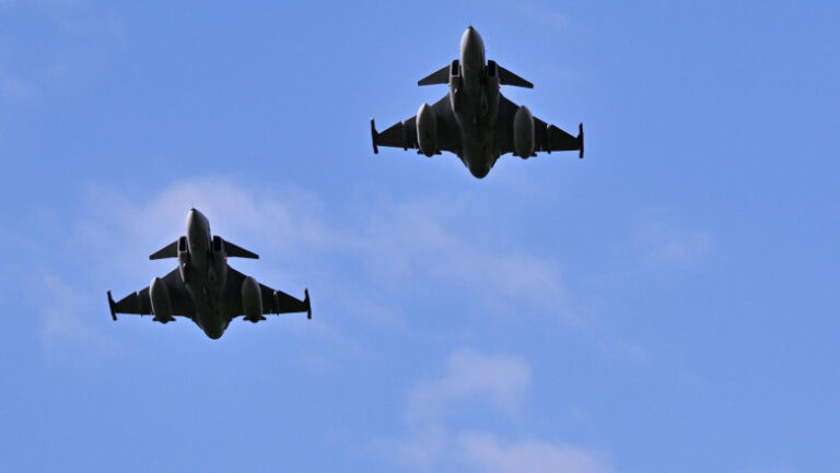 suedia-va-anunta-ca-doneaza-ucrainei-mai-multe-avioane-de-lupta-jas-39-c/d-gripen