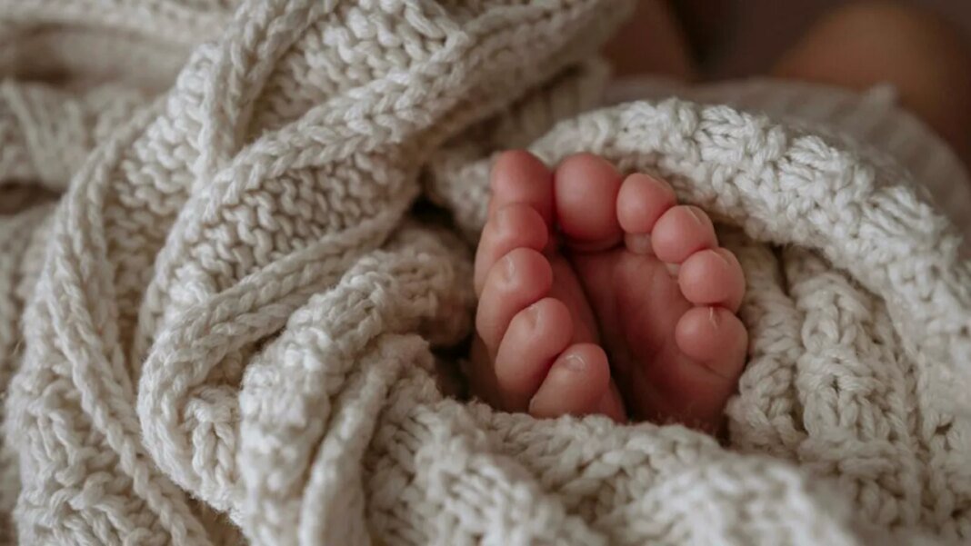 caz-unic-in-marea-britanie.-gemenele-care-au-aflat-ca-au-tati-biologici-diferiti