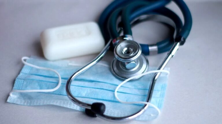 focar-de-hantavirus-pe-o-nava-de-croaziera-din-atlantic.-ce-este-si-cum-se-transmite-infectia