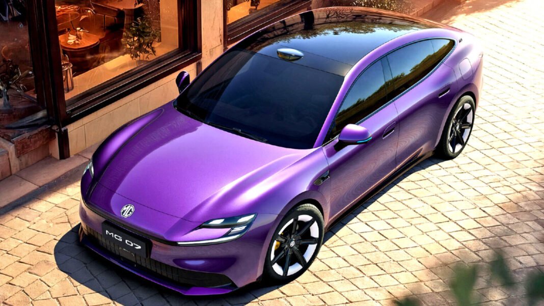 mg-07-teaser:-design-de-porsche-taycan-la-pret-de-toyota-corolla
