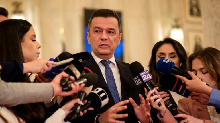 sorin-grindeanu-anunta-ca-psd-va-merge-la-viitoarele-consultari-privind-noul-executiv-cu-„multe-optiuni-pe-masa”.-care-sunt-„liniile-rosii”-ale-partidului