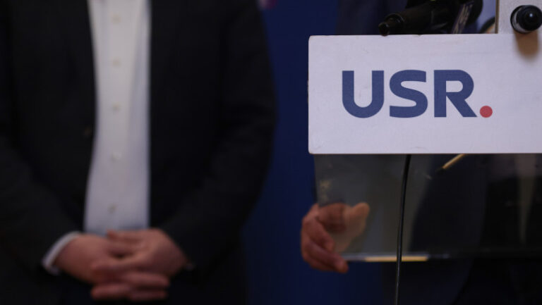 usr:-psd-trebuie-sa-raspunda-pentru-capabilitatile-reduse-ale-armatei-romaniei