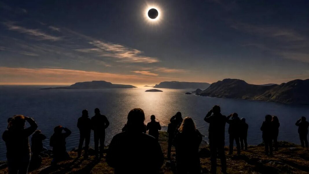 eclipsa-totala-de-soare-din-12-august-preturi-de-pana-la-5.000-de-euro-pe-noapte-in-spania